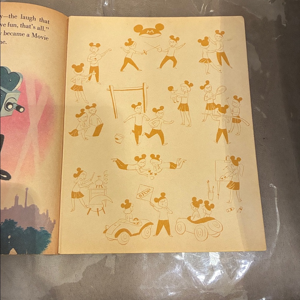 Vintage Disney Goofy Movie Star Book, Walt Disney Productions - Picture 7 of 13